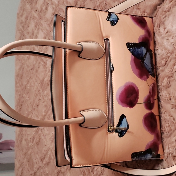 PURSE - Picture 2 of 4